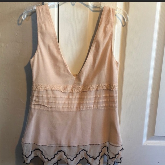 Tibi - Picture 2 of 4